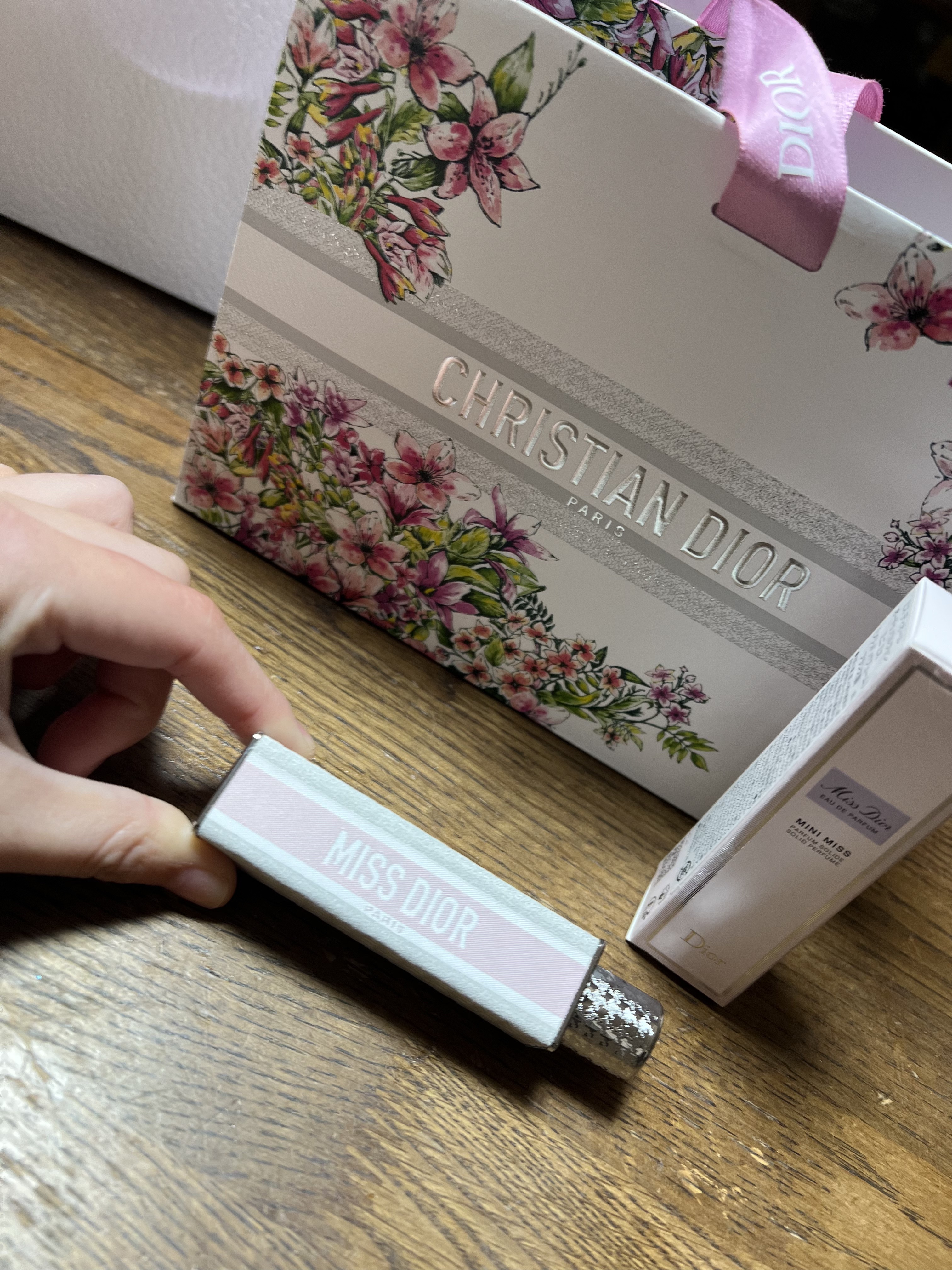 ミス ディオール オードゥ パルファン ミニ ミス/Dior/香水(レディース)を使ったクチコミ（3枚目）