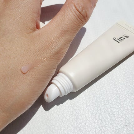 トリートメントリップセラム/favs/リップ美容液を使ったクチコミ(4枚目)