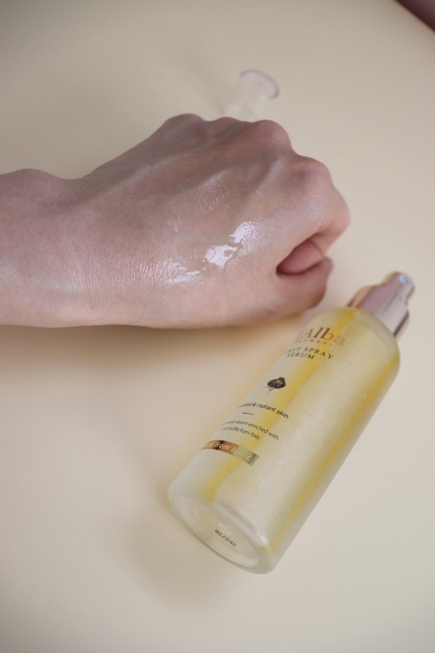 ダルバ ホワイトトリュフファーストスプレーセラム/ダルバ/ミスト状化粧水を使ったクチコミ(2枚目)