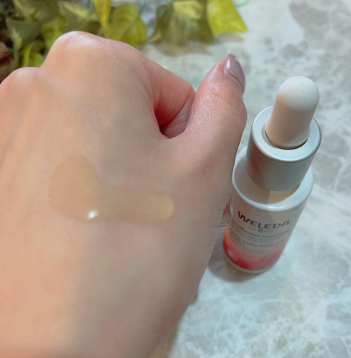 ざくろ フェイシャルオイル/WELEDA/フェイスオイルを使ったクチコミ(3枚目)