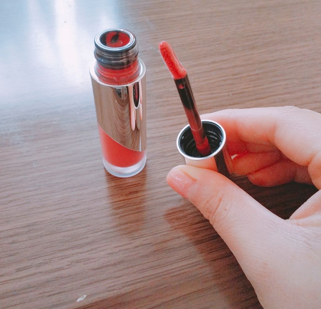 メイクヒール ヒアルボリューミングオイルティント/MAKEHEAL/リップティントを使ったクチコミ(3枚目)