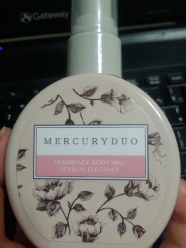MERCURYDUO フレグランスボディミスト センシュアルエレガンス/R&/香水(レディース)を使ったクチコミ（1枚目）