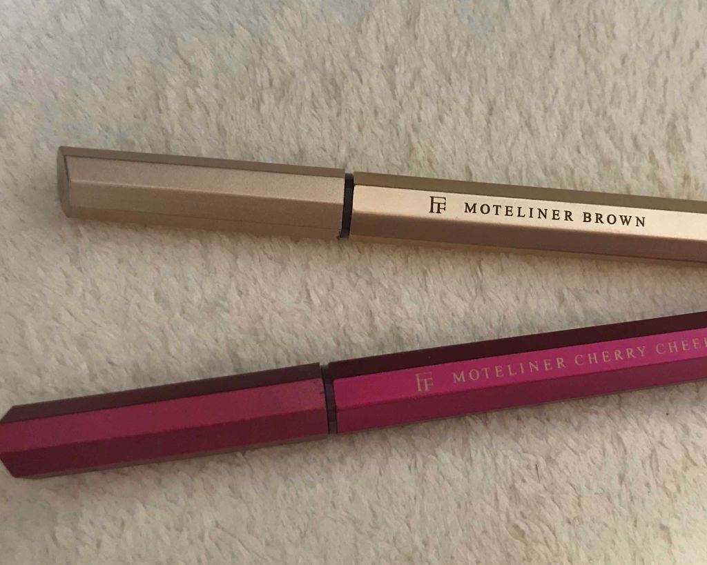 モテライナー リキッド/UZU BY FLOWFUSHI/リキッドアイライナーを使ったクチコミ（1枚目）