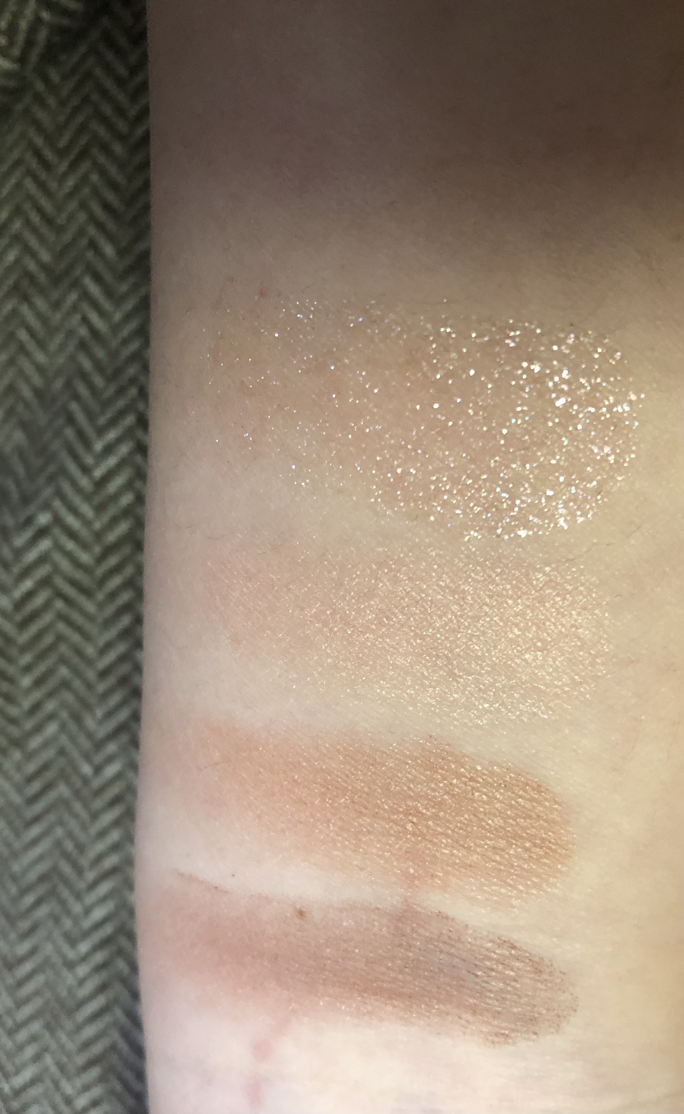 ベージュトーンアイシャドウ/CEZANNE/アイシャドウパレットを使ったクチコミ（3枚目）