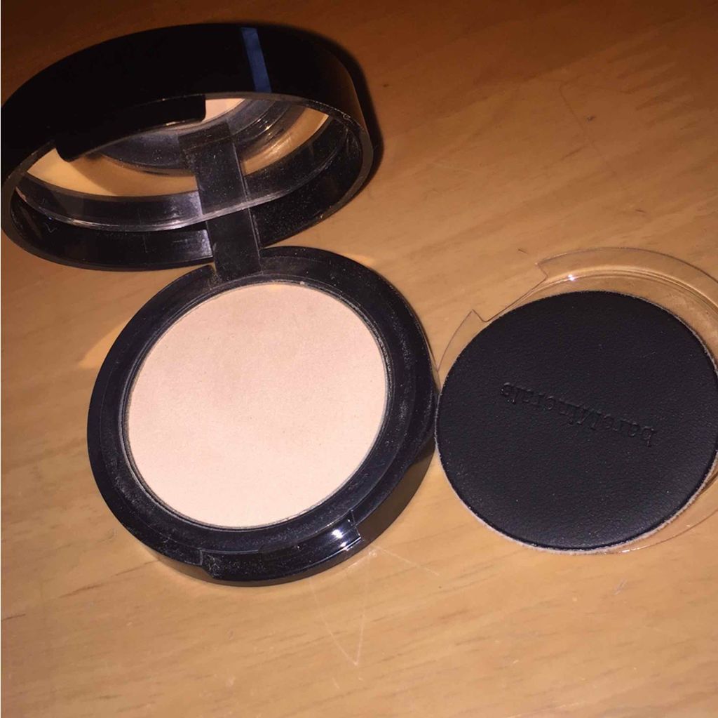 ベア パーフェクティング ベール/bareMinerals/プレストパウダーを使ったクチコミ（1枚目）