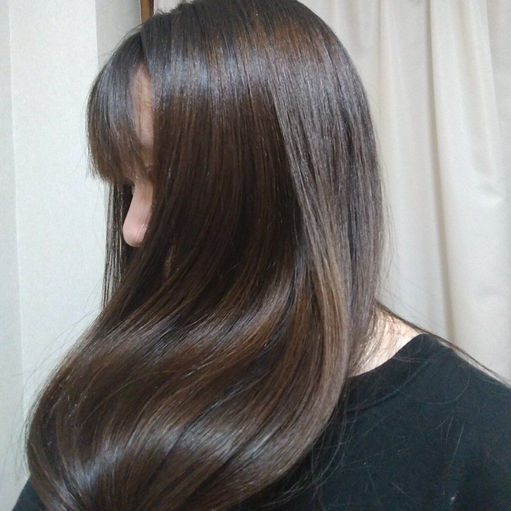 エルセーヴ エクストラオーディナリーオイル エクストラリッチ フィニッシュ/ロレアル パリ/ヘアオイルを使ったクチコミ（2枚目）