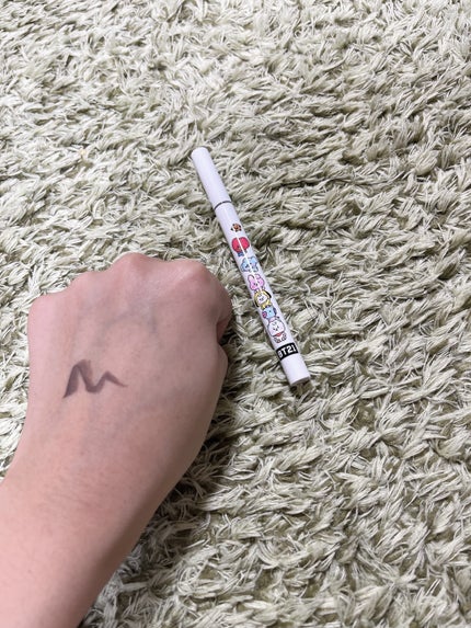 シルキーリキッドアイライナーWP/D-UP/リキッドアイライナーを使ったクチコミ(1枚目)