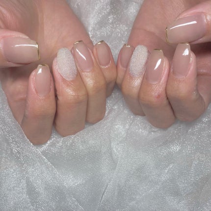 kanna on LIPS 「・・・ちゅるるんグレージュにポイントでシュガーネイル⛄️🤍透明..」(2枚目)