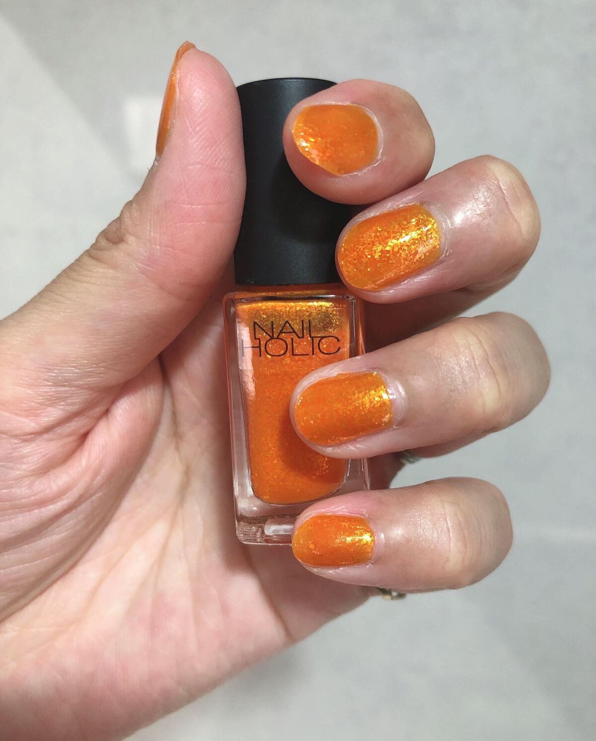 ネイルホリック Juicy color OR211/ネイルホリック/マニキュアを使ったクチコミ（2枚目）