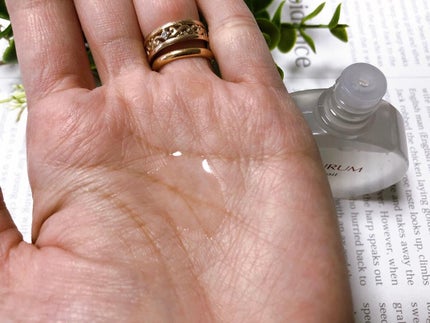 JILAURUM ヘアオイルのクチコミ「年齢を感じさせないうるおい髪を育む
𝒥𝐼𝐿𝒜𝒰𝑅𝒰𝑀 ヘアオイル🌟
premium gran.....」(2枚目)