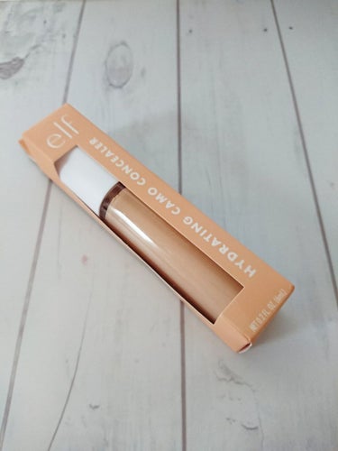 e.l.f. Cosmetics ハイドレーティング カモ コンシーラーのクチコミ「🐑e.l.f         Hydrating Camo Concealer🐑

アイハーブ.....」（2枚目）