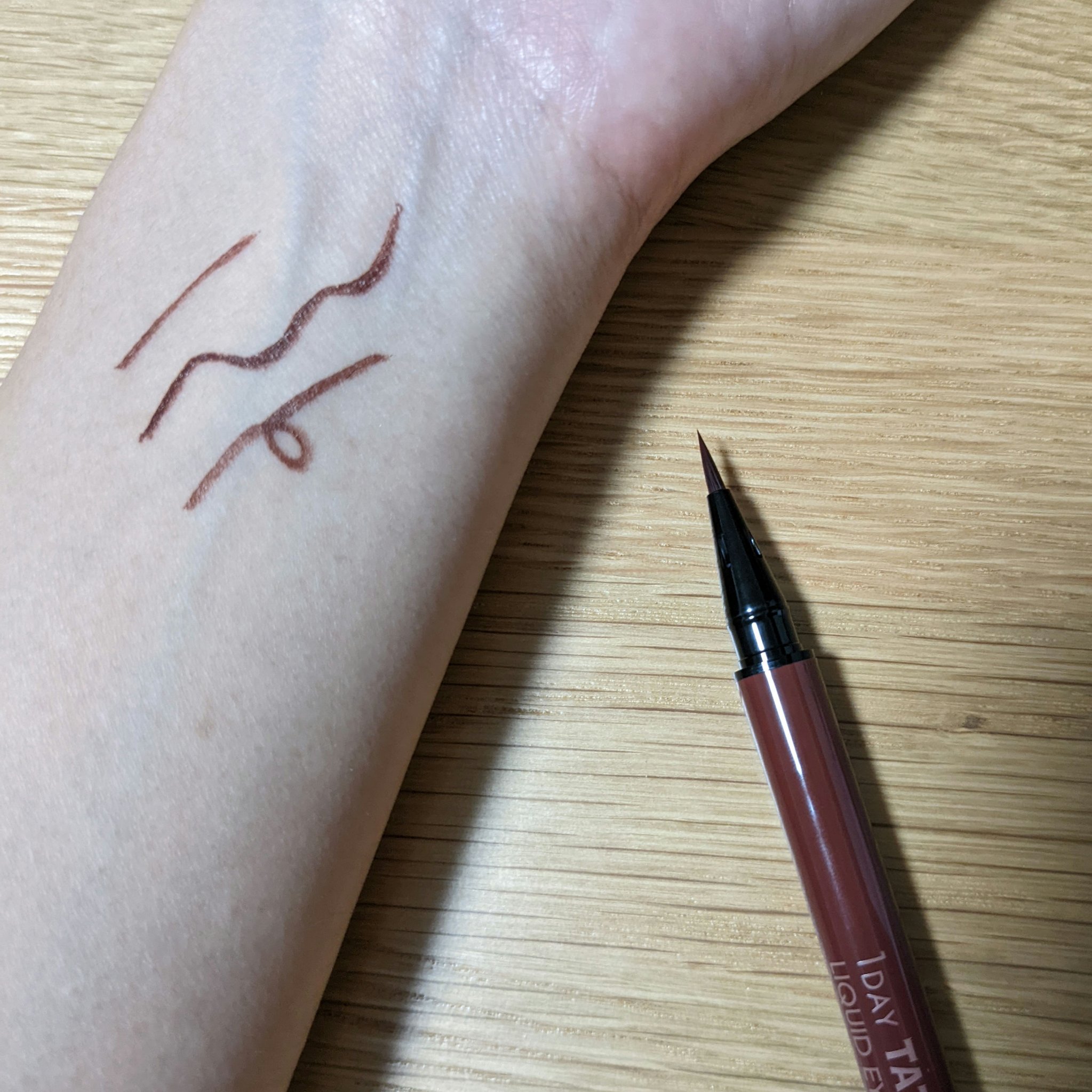 1DAY TATTOO リキッドアイライナー 07 スカーレットブラウン/K-パレット/リキッドアイライナーを使ったクチコミ（3枚目）