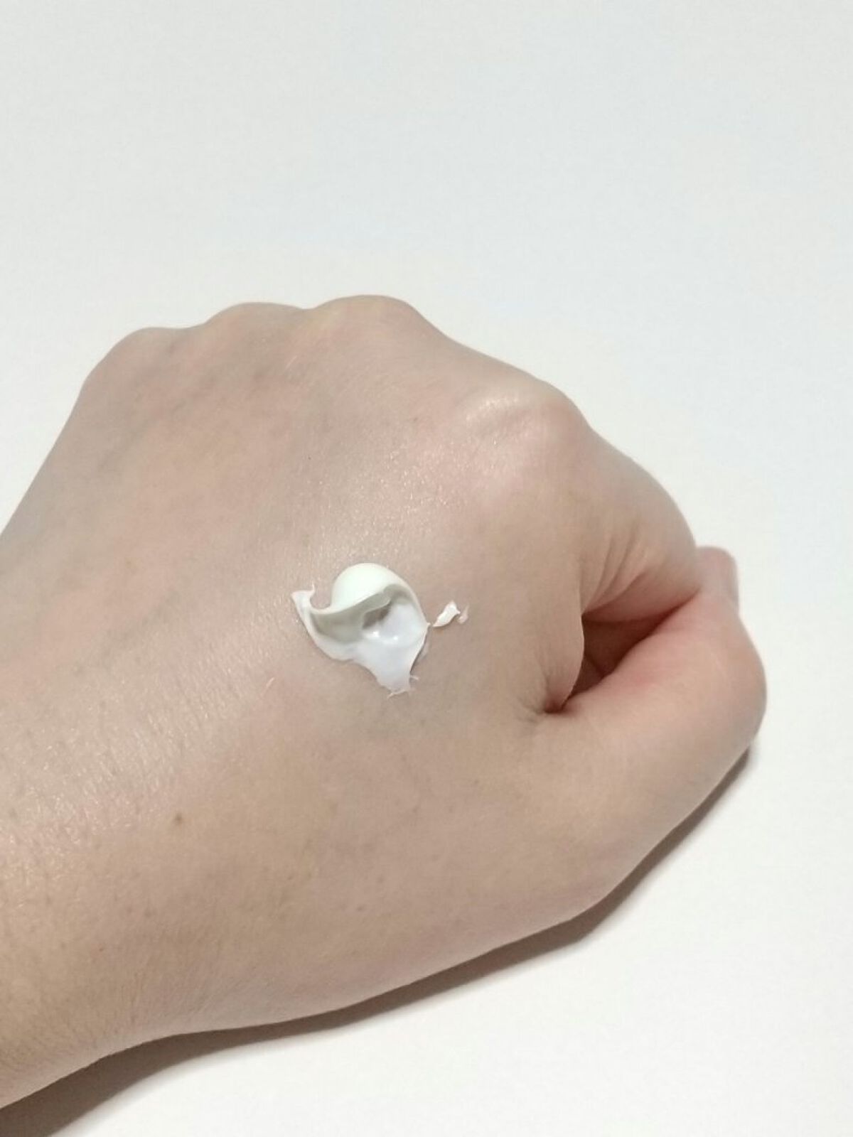 アロエスージングUVクリーム　SPF50+ PA+++/COSRX/日焼け止めクリームを使ったクチコミ（2枚目）