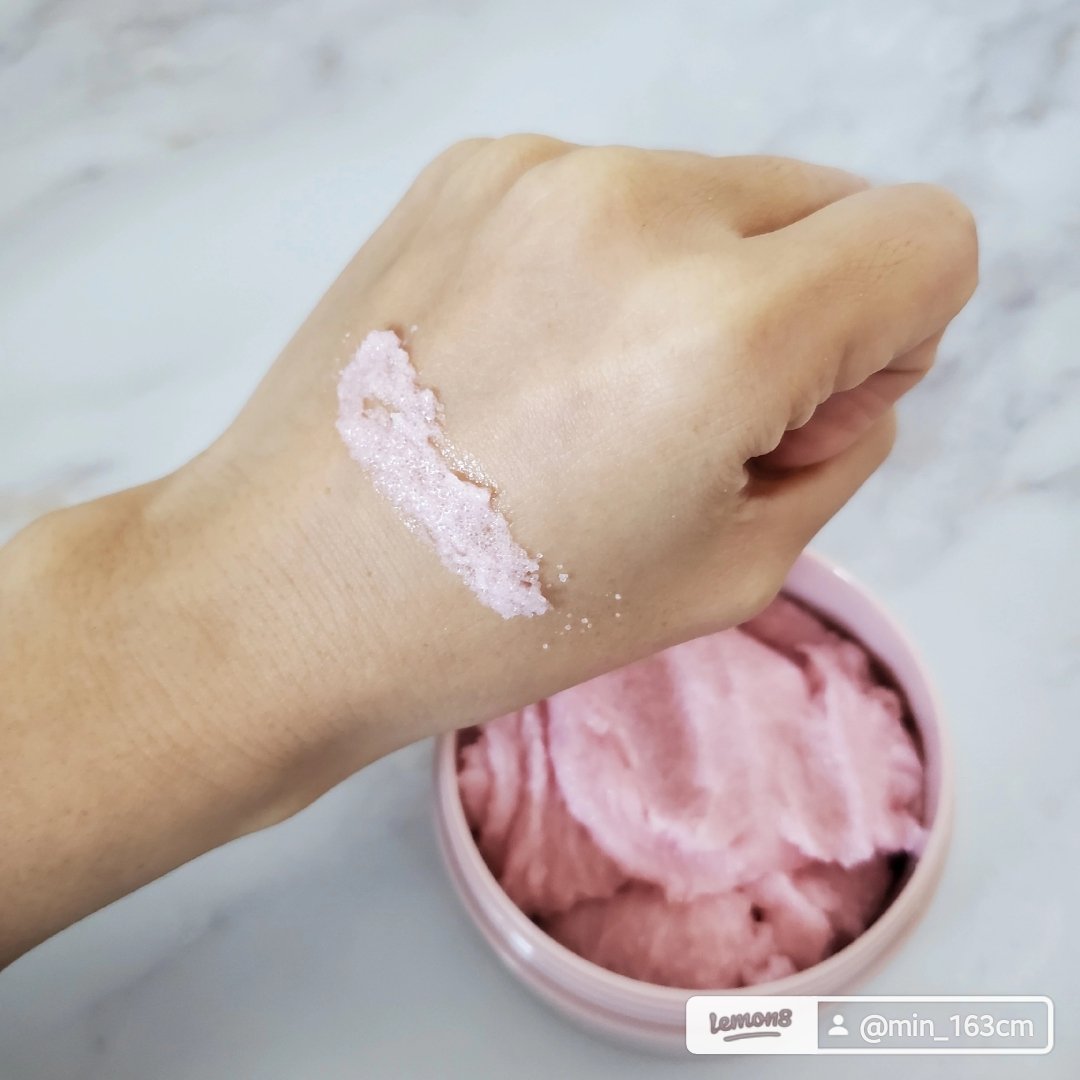 Q+Me スウィート ボム タラソ スクラブ/AGARISM/バスト・ヒップケアを使ったクチコミ（2枚目）