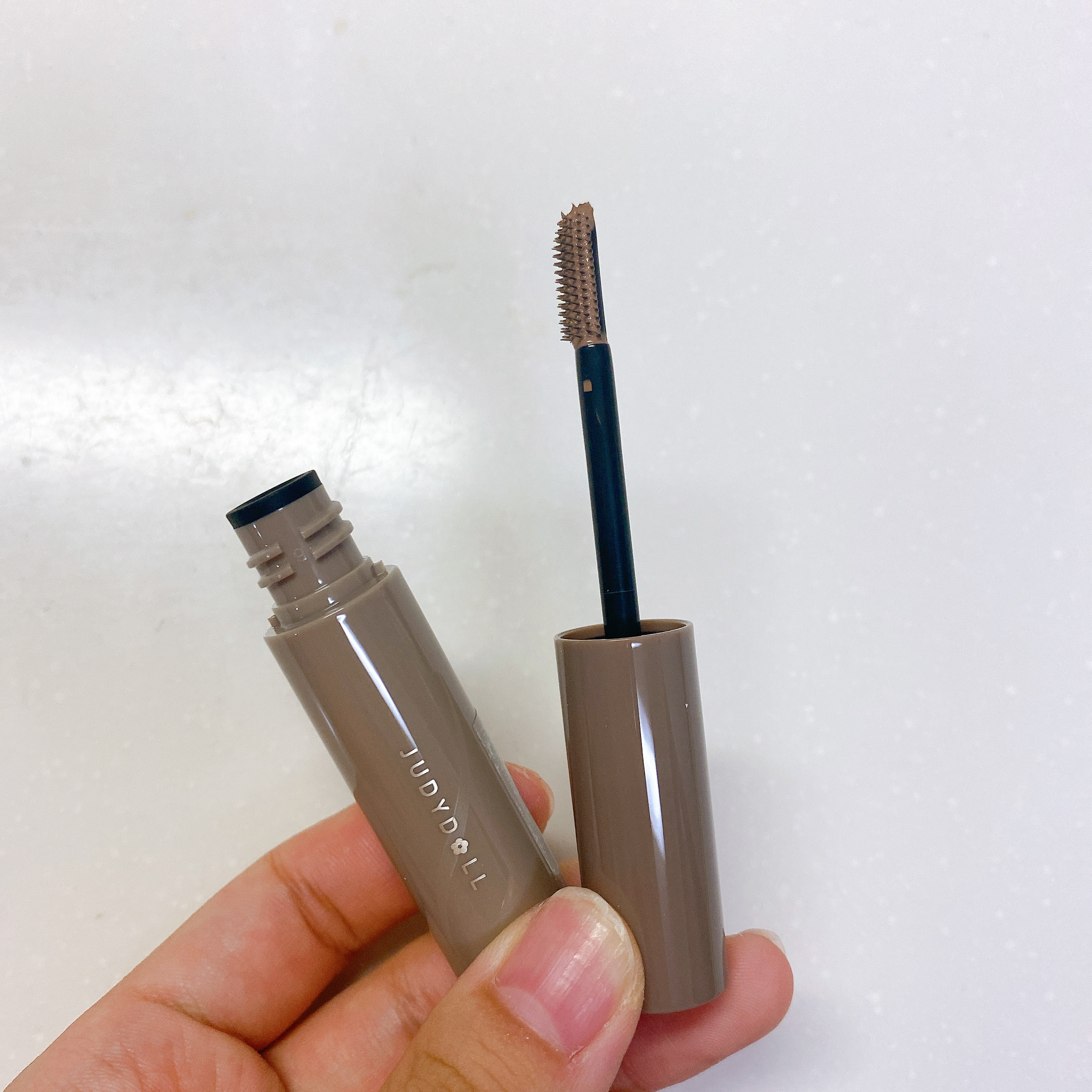 ツンツン眉マスカラ 004 ライトブラウン/JUDYDOLL/眉マスカラを使ったクチコミ（3枚目）