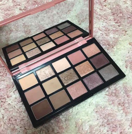 プレイカラーアイパレット ランジェリーバックステージ/ETUDE/アイシャドウパレットを使ったクチコミ(2枚目)