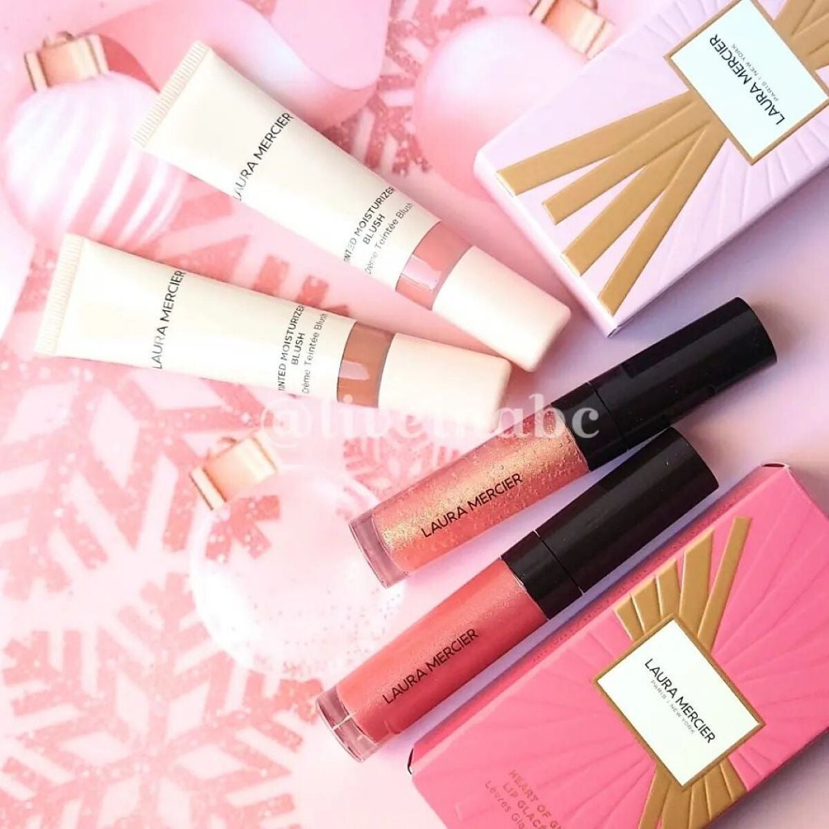 リップ グラッセ ハイドレーティング バームグロス/ローラ メルシエ/リップグロスを使ったクチコミ(1枚目)