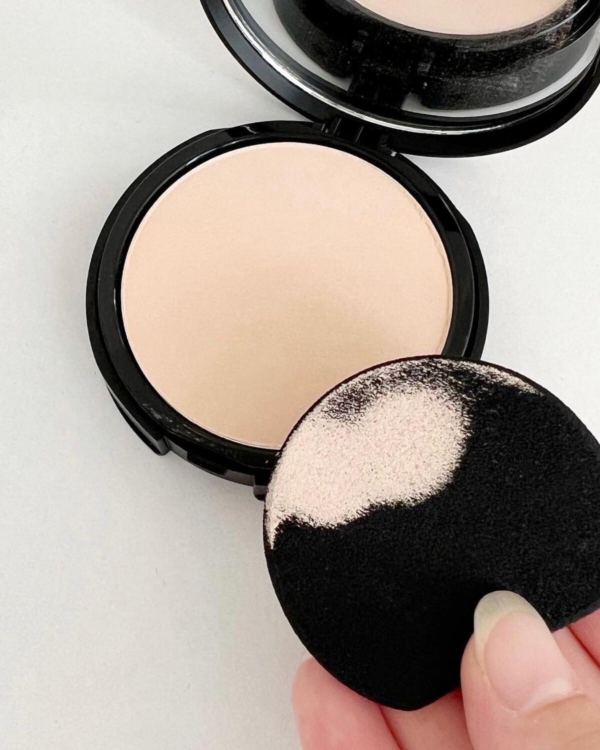 ベアプロ 16HR パウダー ファンデーション/bareMinerals/パウダーファンデーションを使ったクチコミ(3枚目)