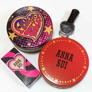 ANNA SUI ネイルカラー Lのクチコミ「こんにちは✨

とうとうホリデーコレクションに手を出してしまいました、、、

ネイル投稿と見せ.....」（1枚目）