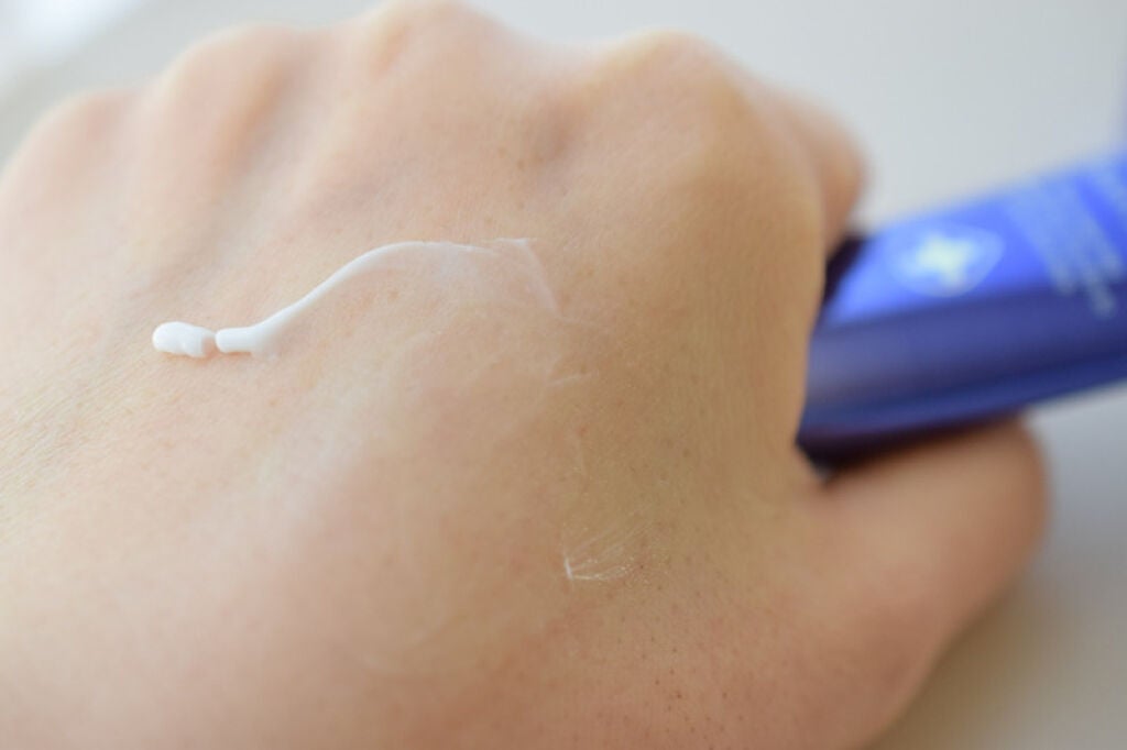 アイプラスクリーム/DEWYCEL/アイケア・アイクリームを使ったクチコミ(3枚目)