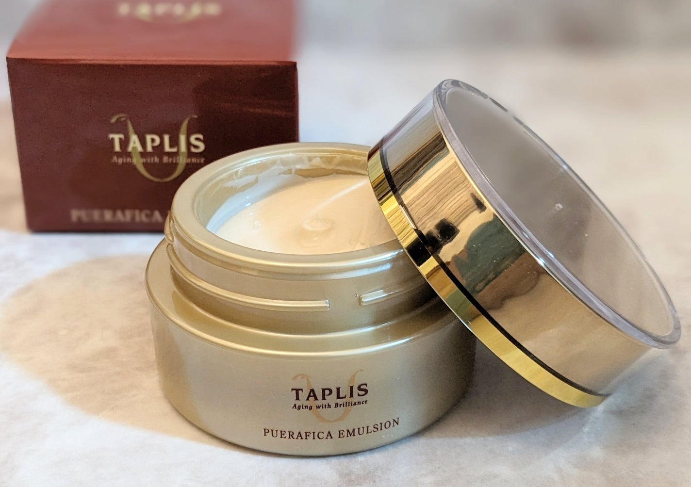 タプリス プエラフィカ エマルション/ドクターベルツ/フェイスクリームを使ったクチコミ(3枚目)