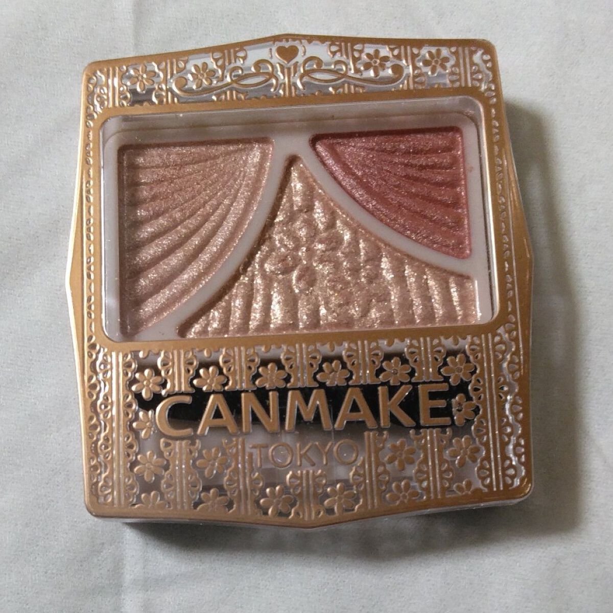 ジューシーピュアアイズ/キャンメイク/アイシャドウパレットを使ったクチコミ（2枚目）