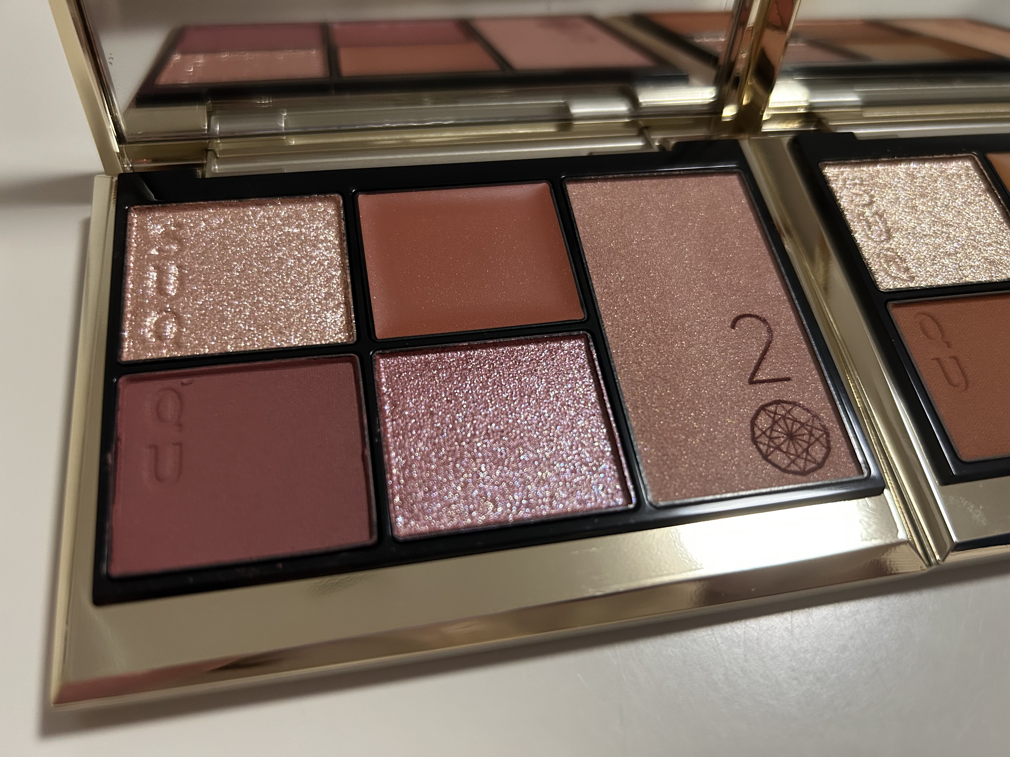 20th アニバーサリー フェイス コンパクト 102 紅艶 - BENITSUYA/SUQQU/パウダーハイライトを使ったクチコミ（2枚目）