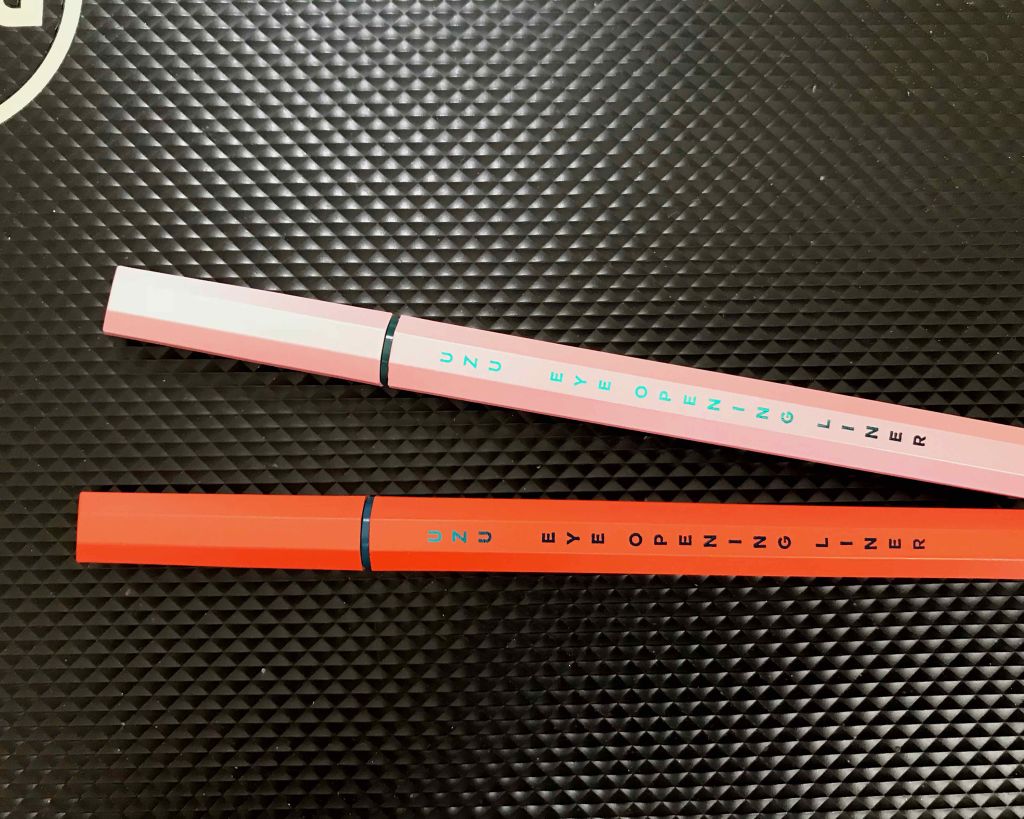 EYE OPENING LINER/UZU BY FLOWFUSHI/リキッドアイライナーを使ったクチコミ(1枚目)