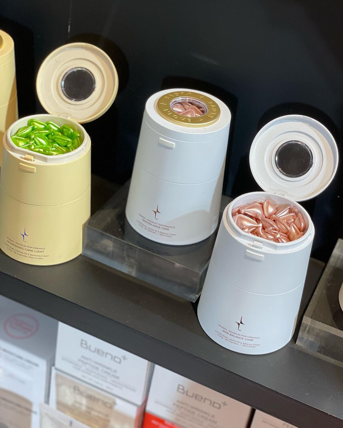 こままりえ@投稿ある方フォロバ✨ on LIPS 「新宿伊勢丹本館2階で開催中の「BeautyQueen」のpo..」(5枚目)