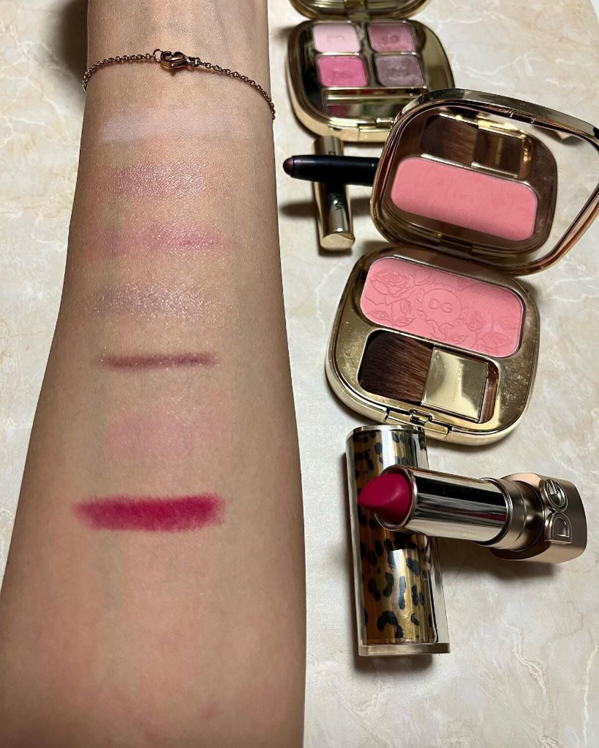 フェリンアイズ インテンスアイシャドウ クアッド/DOLCE&GABBANA BEAUTY/アイシャドウパレットを使ったクチコミ(2枚目)