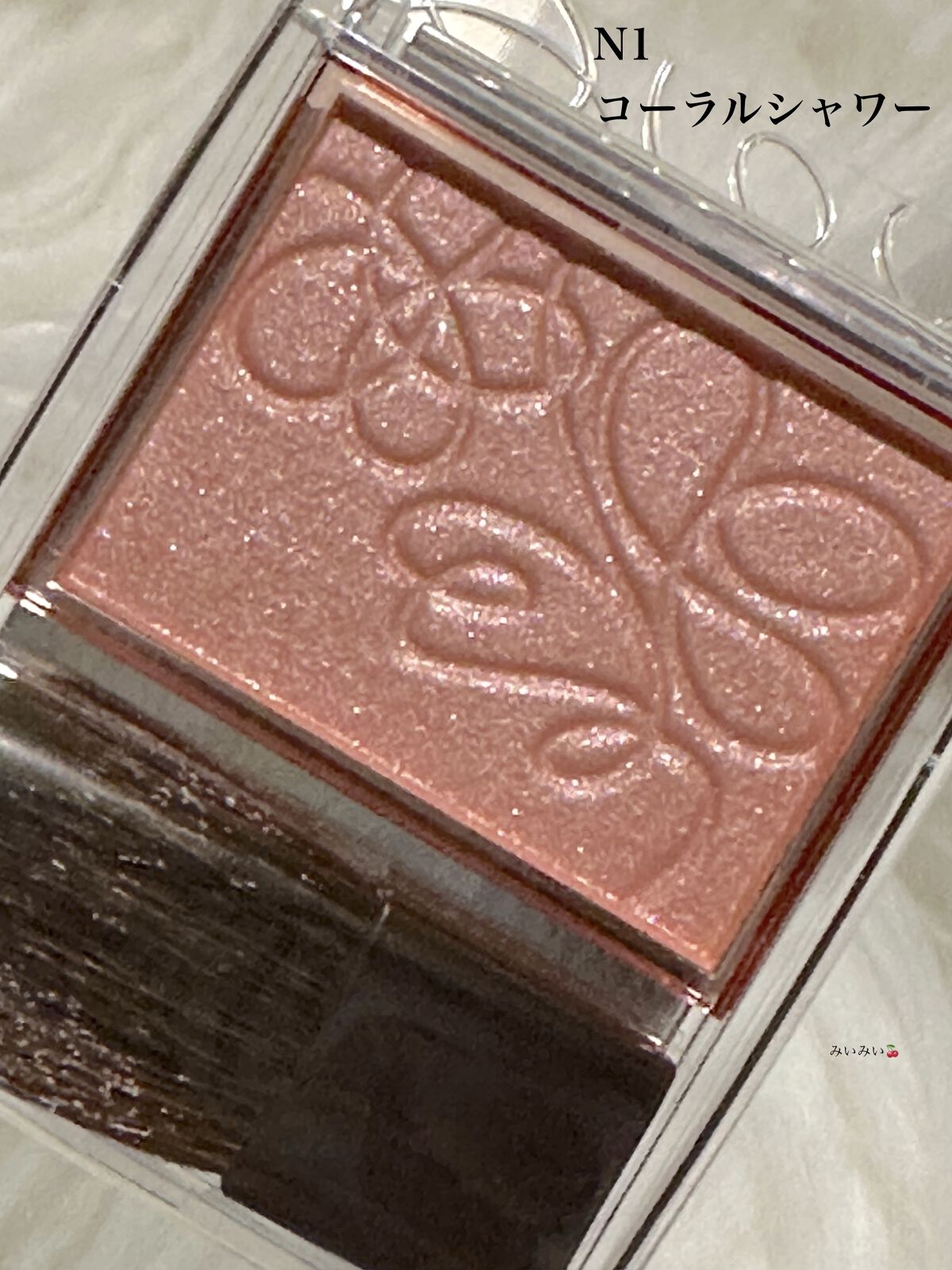 パールグロウニュアンサー/CEZANNE/パウダーハイライトを使ったクチコミ（2枚目）