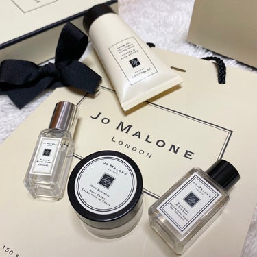 Jo MALONE LONDON イングリッシュ ペアー ＆ フリージア ハンド クリームのクチコミ「𓅯 ⸒⸒ Jo MALONE ハンドクリーム
イングリッシュペアー＆フリージア

ジョーマロー.....」（1枚目）