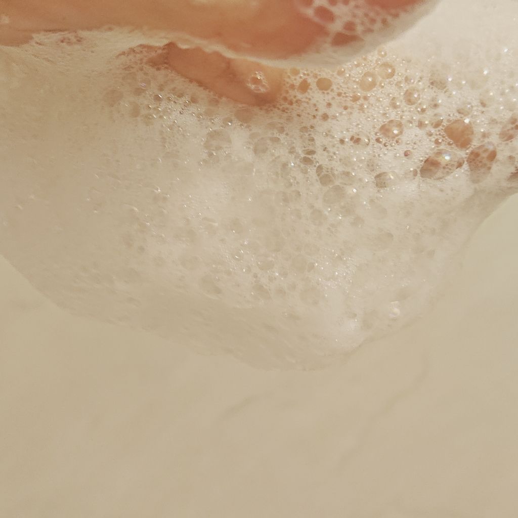 贅沢泡とろ 入浴料 ジュエリーローズの香り/お湯物語/保湿系入浴剤を使ったクチコミ（3枚目）