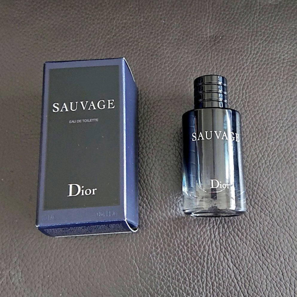 ソヴァージュ オードゥ トワレ/Dior/香水(メンズ)を使ったクチコミ(2枚目)