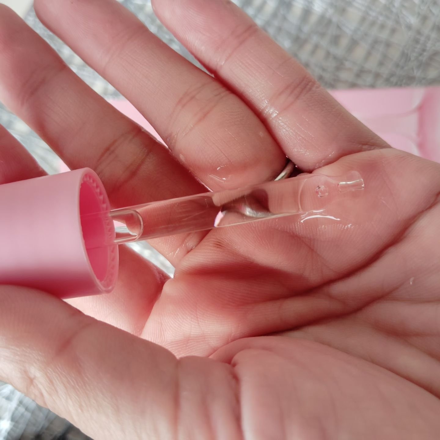 ピンクアロエムチンセラム/APRILSKIN/美容液を使ったクチコミ（2枚目）