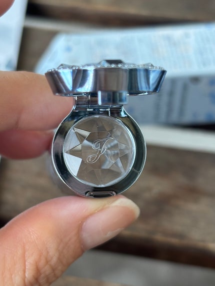 サムシングピュアブルー セント マイリップス/JILL STUART/口紅を使ったクチコミ(4枚目)