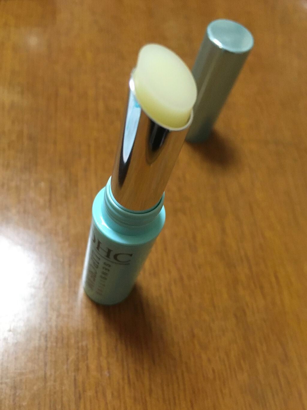 ひろ on LIPS 「DHC薬用リップクリームセンシティブ元々乾燥唇だったのでリップ..」(4枚目)