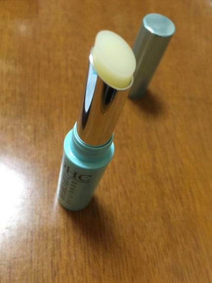 ひろ on LIPS 「DHC薬用リップクリームセンシティブ元々乾燥唇だったのでリップ..」(4枚目)
