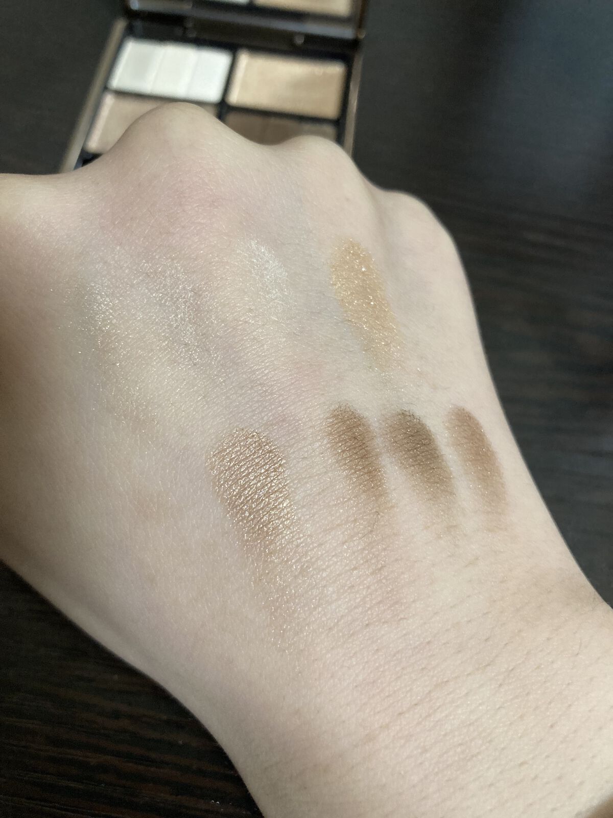 スリーディメンショナルアイズ 01 Natural Beige/LUNASOL/アイシャドウパレットを使ったクチコミ（2枚目）