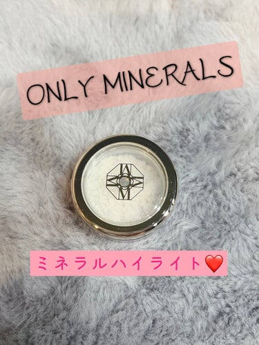 ONLY MINERALS ハイライト ゴールドのクチコミ「✴︎
✴︎
✴︎
ONLY MINERALS
ハイライト 
ベーシック

ミネラルハイライト😘.....」（1枚目）