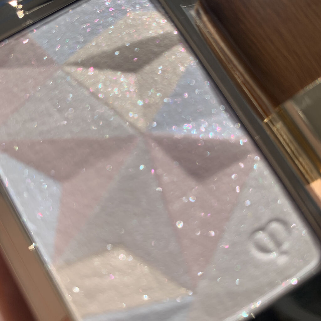 クレ・ド・ポー ボーテ レオスールデクラ 103 Wonder-full Radiance【数量限定】/クレ・ド・ポー ボーテ/パウダーハイライトを使ったクチコミ（3枚目）