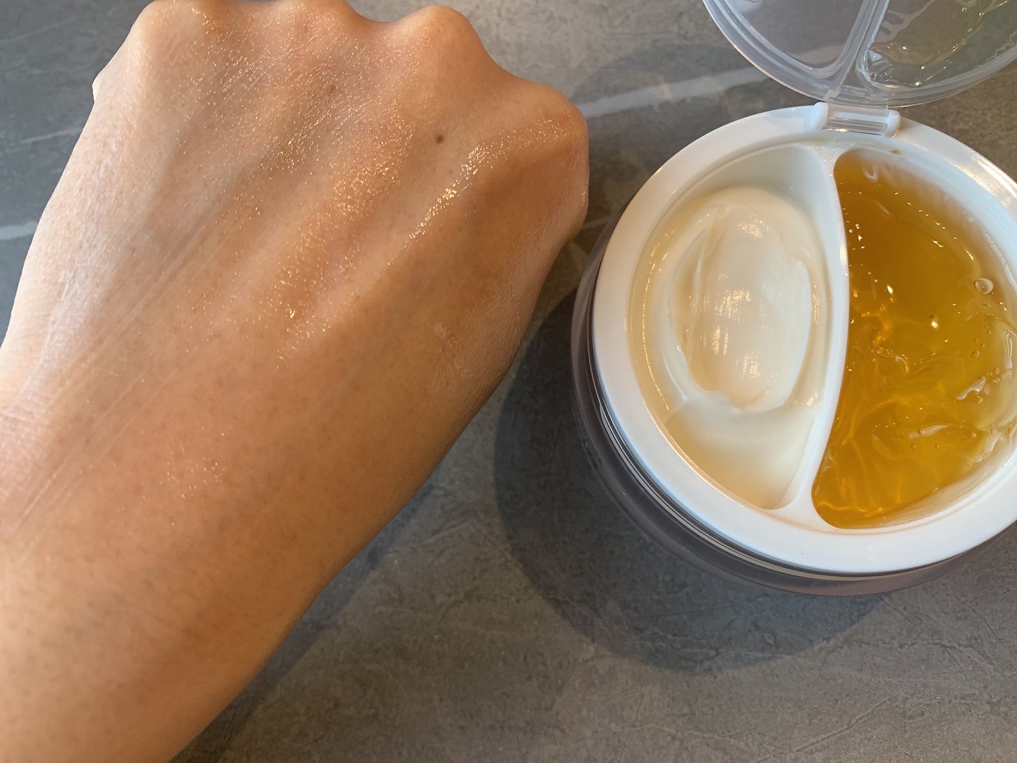 ホワイトトリュフダブルセラムアンドクリーム/ダルバ/フェイスクリームを使ったクチコミ(4枚目)