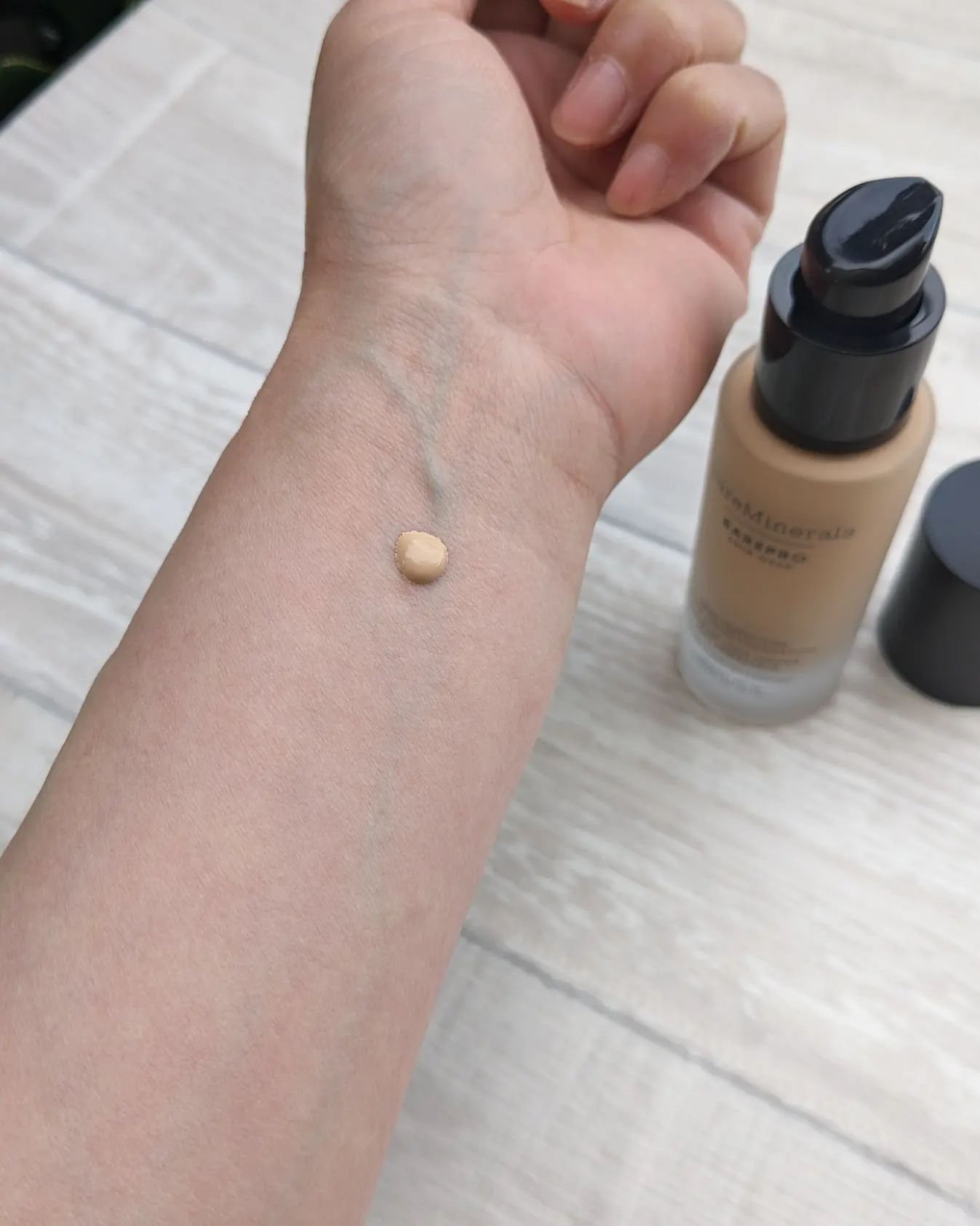 bareMinerals ベアプロ 24HR リキッド ファンデーションのクチコミ「いつでも年中無休で理想の肌*を目指せるリキッドファンデーション
ベアプロ 24HR リキッド .....」（3枚目）