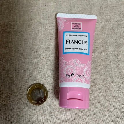 ハンドクリーム ピュアシャンプーの香り/フィアンセ/ハンドクリームを使ったクチコミ(2枚目)