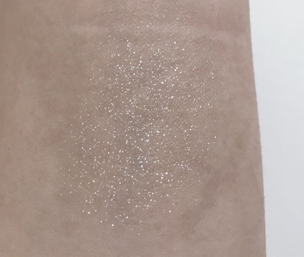 UR GLAM　POWDER EYESHADOW シアーホワイト/U R GLAM/単色アイシャドウを使ったクチコミ（2枚目）