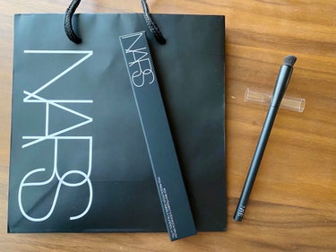 ハイピグメントアイシャドーブラシ ＃24/NARS/メイクブラシを使ったクチコミ（2枚目）