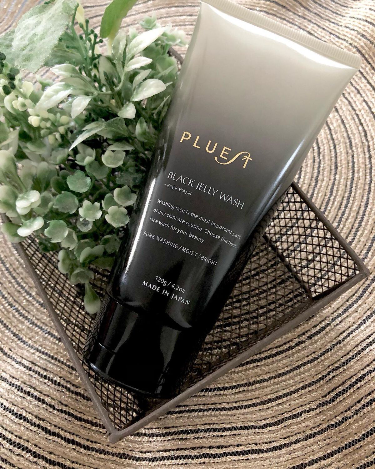 BLACK JELLY WASH（ブラックジェリーウォッシュ）/PLUEST/その他洗顔料を使ったクチコミ（1枚目）