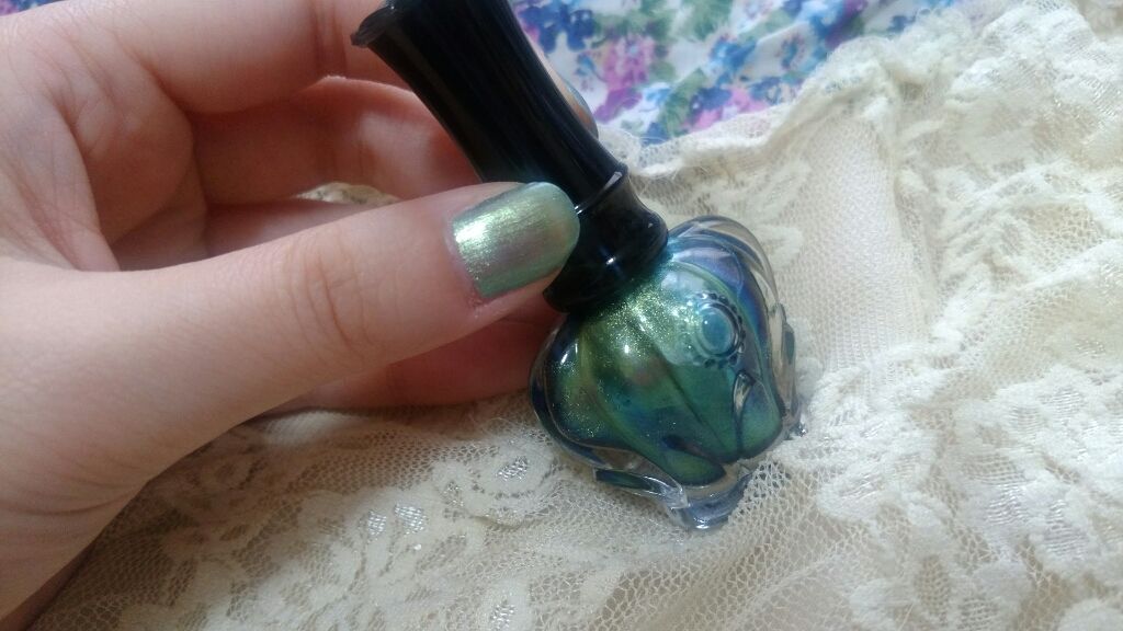 ネイルカラー A/ANNA SUI/マニキュアを使ったクチコミ(2枚目)