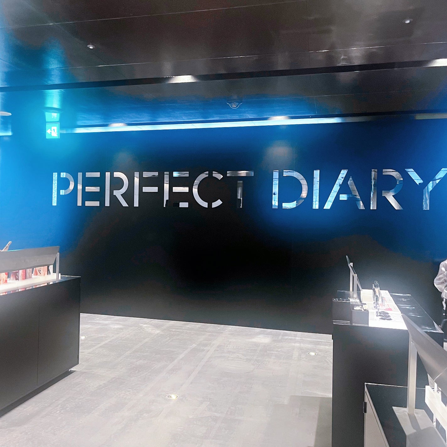 エッセンスコンシーリング UV クッションファンデーション/PERFECT DIARY/クッションファンデーションを使ったクチコミ(5枚目)