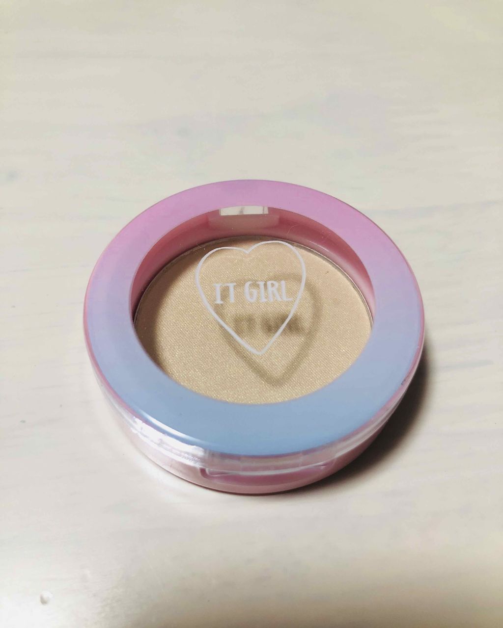 ダイソー×IT GIRL アイシャドウ 白い砂浜/DAISO/単色アイシャドウを使ったクチコミ（3枚目）